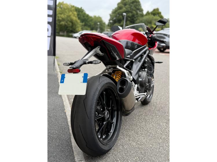 TRIUMPH SPEED TRIPLE 1200 RR