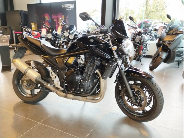 SUZUKI GSF 650 N BANDIT liquide noir 