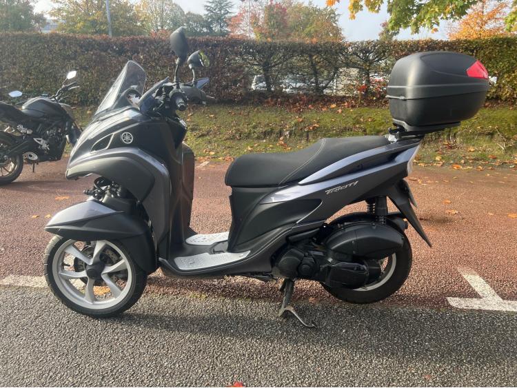YAMAHA TRICITY